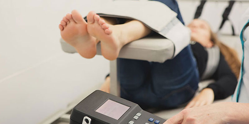 patient getting spinal decompression for auto accident injury in Richardson